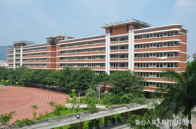 解读:华南地区唯一一所金融院校，它也想更名为“大学”，会升为一本吗 5